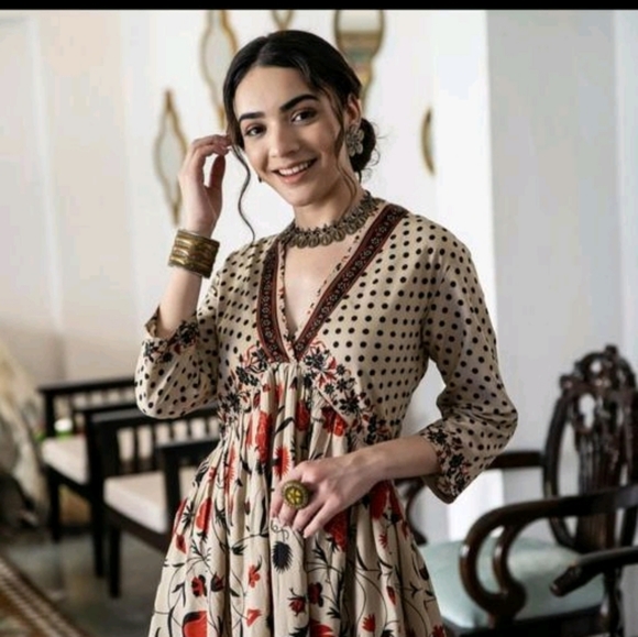 Women's dress 👗 - Picture 4 of 8